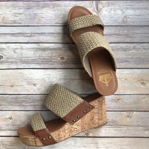 Crown Vintage Double Trouble Wedge Sandals 9.5 EUC